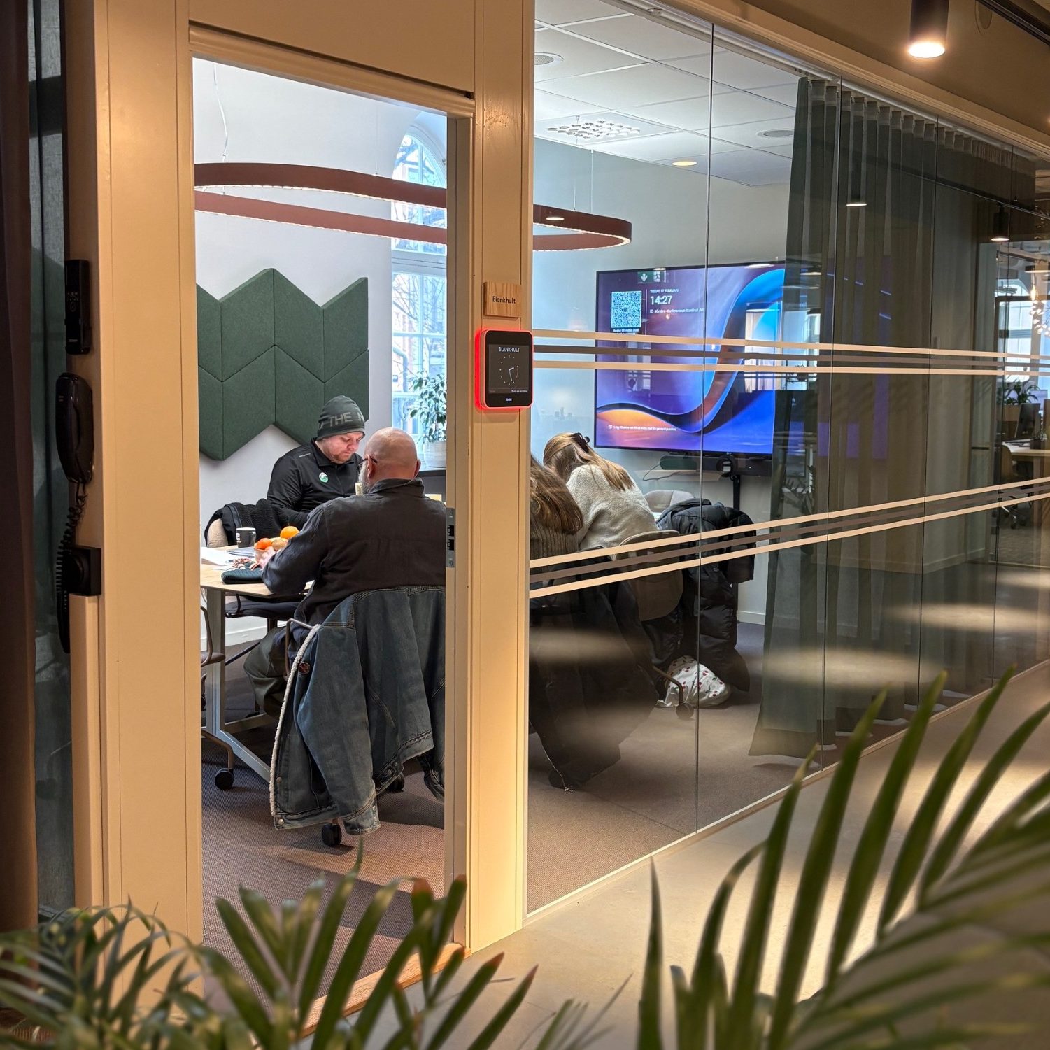 60d987a1-fd35-4b86-8342-203272314f18